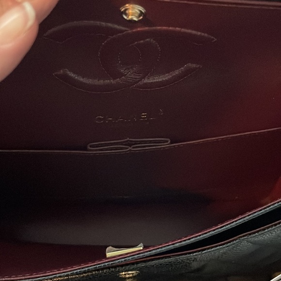 Brand New Chanel medium classic - Picture 5 of 7